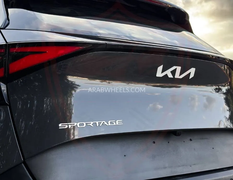 Kia Sportage 2023 for Sale in Sharjah Image-7