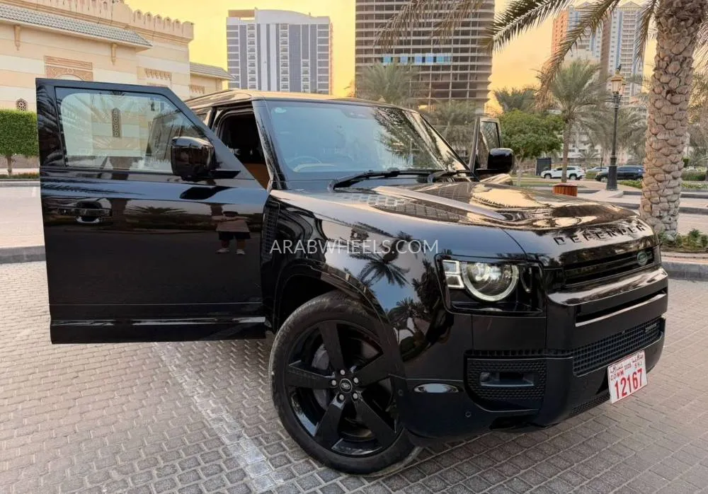 Land Rover Defender 2024 for Sale in Dubai Image-9
