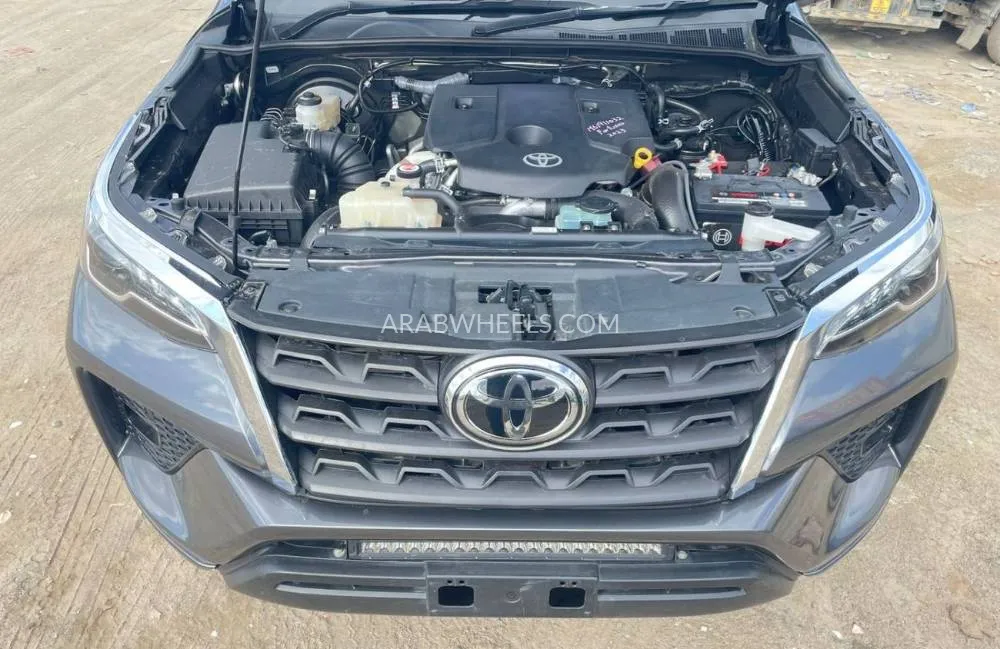 Toyota Fortuner 2023 for Sale in Dubai Image-23