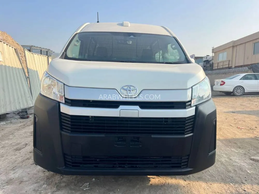 Toyota Hiace 2024 for Sale in Dubai Image-4