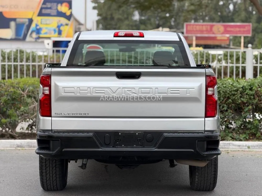 Chevrolet Silverado 2022 for Sale in Dubai Image-4