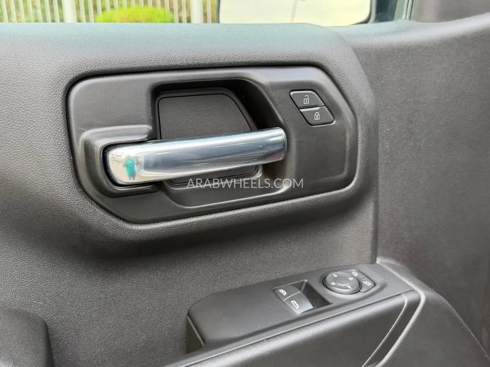 Chevrolet Silverado 2022 for Sale in Dubai Image-8