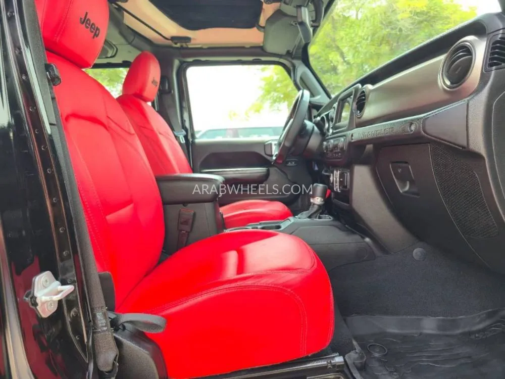 Jeep Wrangler 2020 for Sale in Dubai Image-6