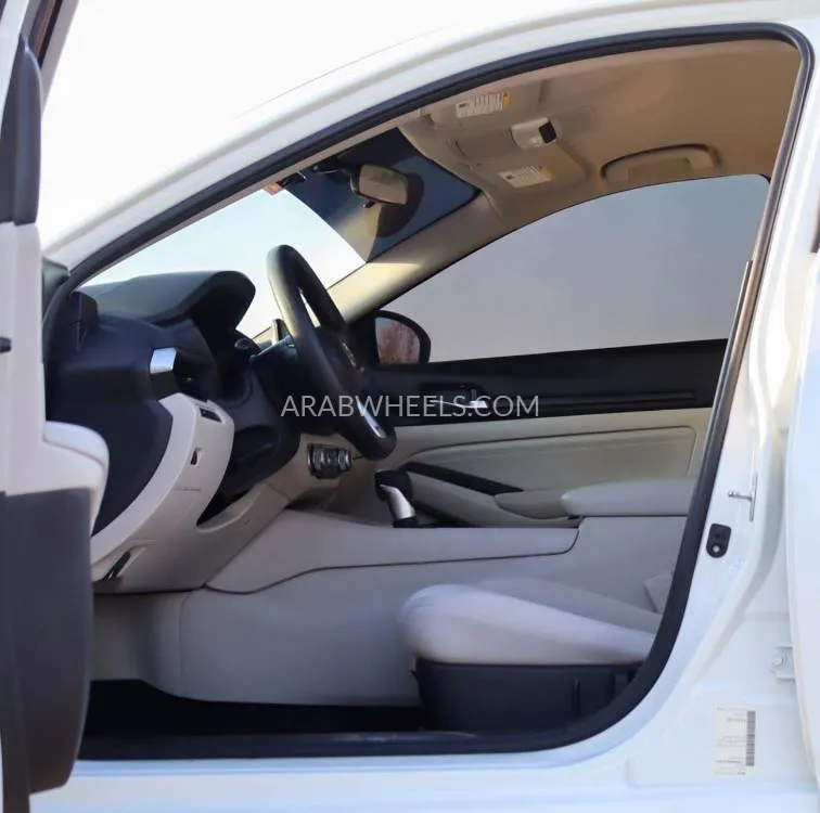 Nissan Altima 2022 for Sale in Sharjah Image-8