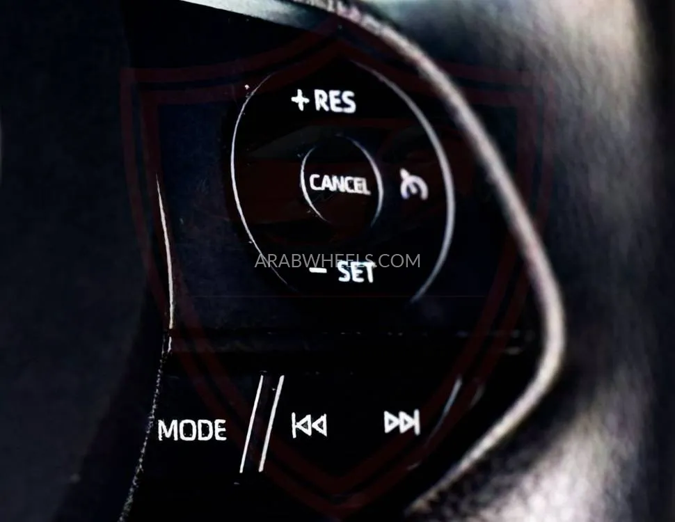 تويوتا كورولا كروس 2024 for Sale in الشارقة Image-14