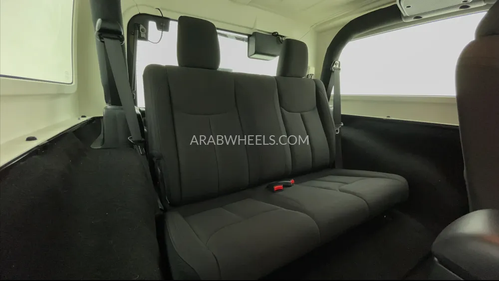 جيب رانجلر 2018 for Sale in دبي Image-24