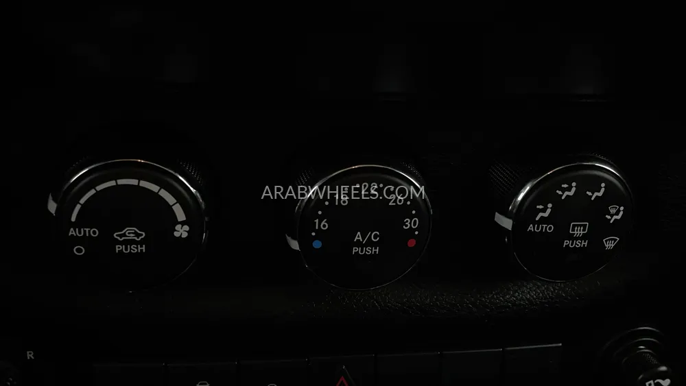 جيب رانجلر 2018 for Sale in دبي Image-37