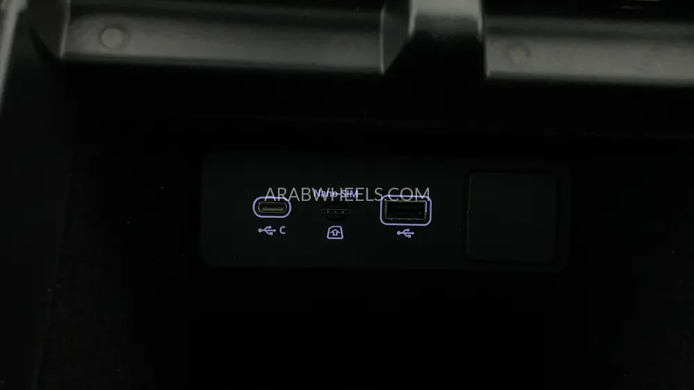 Land Rover Range Rover Evoque 2024 for Sale in Dubai Image-61