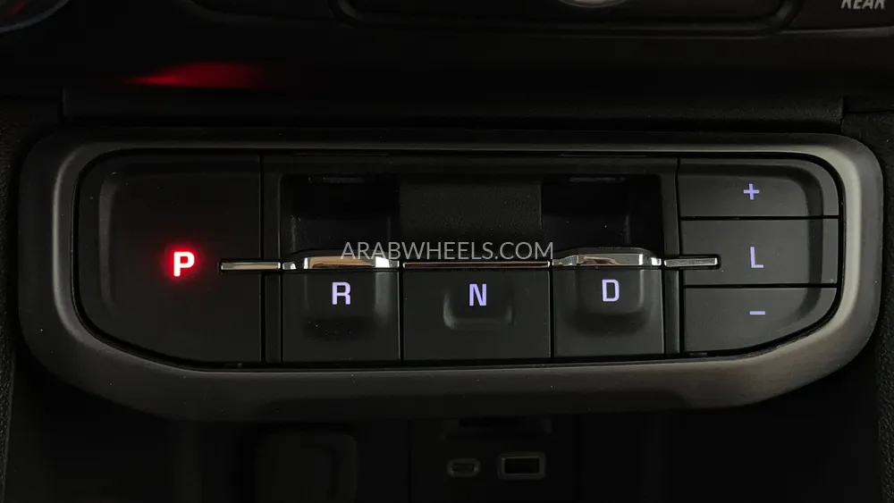 GMC Acadia 2023 for Sale in Dubai Image-18