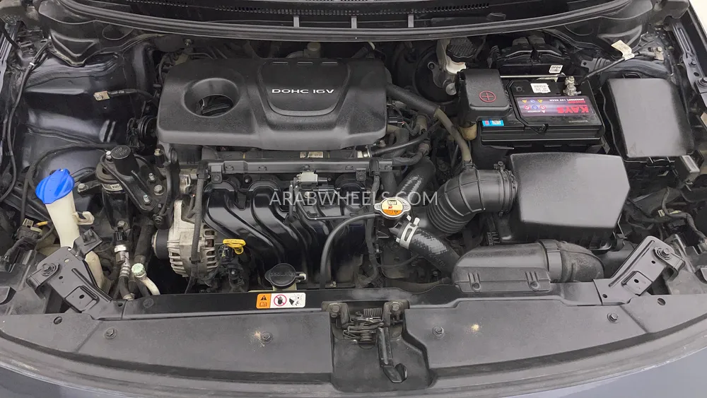 Kia Cerato 2018 for Sale in Dubai Image-9