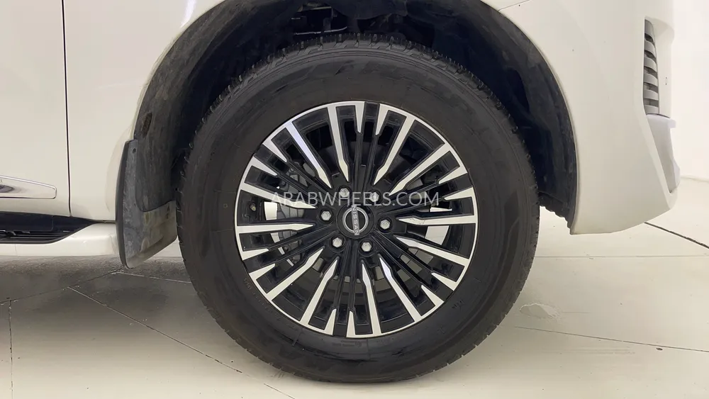 نيسان باترول 2024 for Sale in دبي Image-10