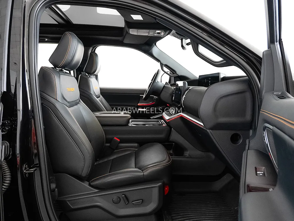 Ford Expedition 2025 for Sale in Dubai Image-8