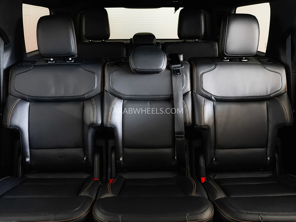 Ford Expedition 2025 for Sale in Dubai Image-13