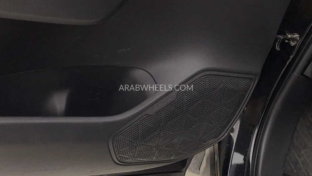 تويوتا راف 4 2023 for Sale in دبي Image-23