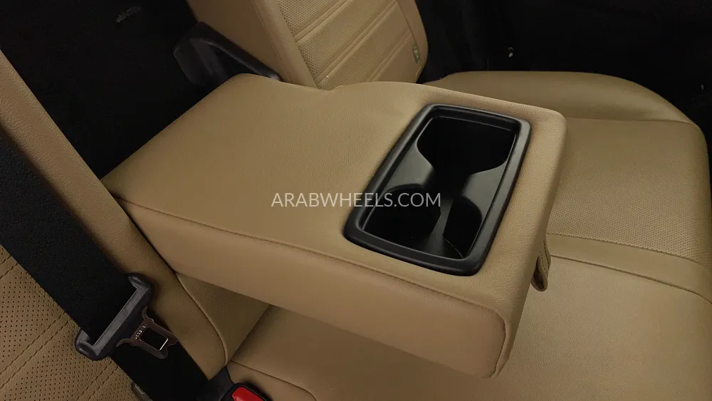 تويوتا راف 4 2023 for Sale in دبي Image-39