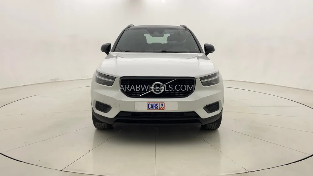 Volvo XC40 2022 for Sale in Dubai Image-8
