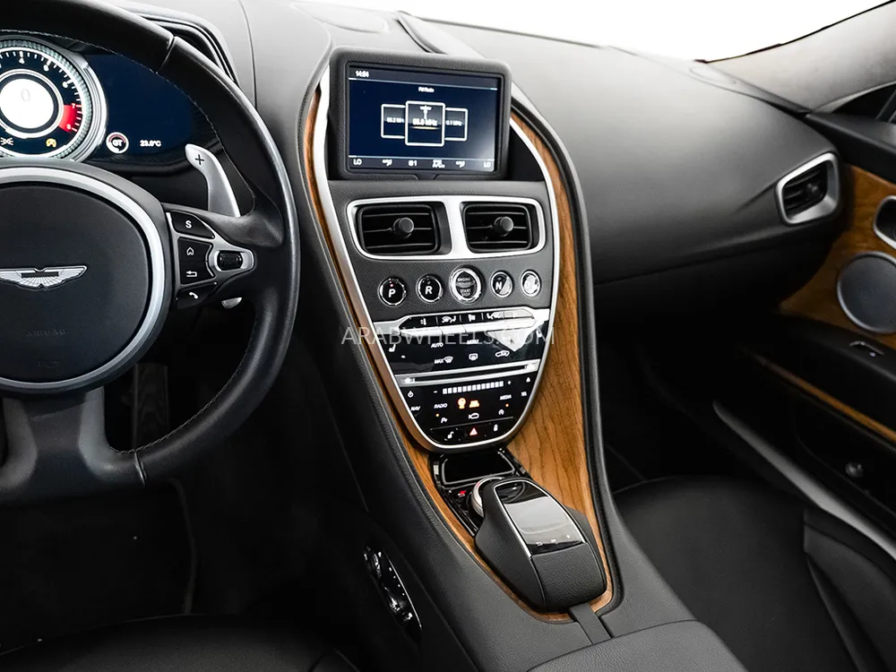 Aston Martin DB11 2018 for Sale in Dubai Image-9