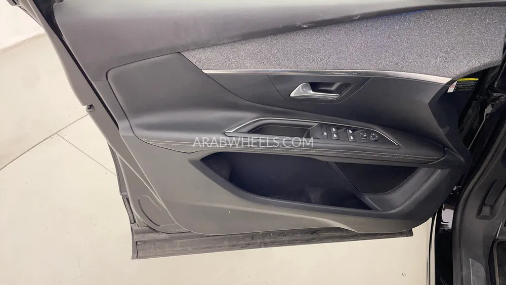 Peugeot 3008 2018 for Sale in Dubai Image-20