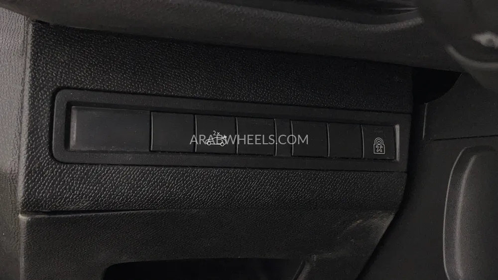 Peugeot 3008 2018 for Sale in Dubai Image-46