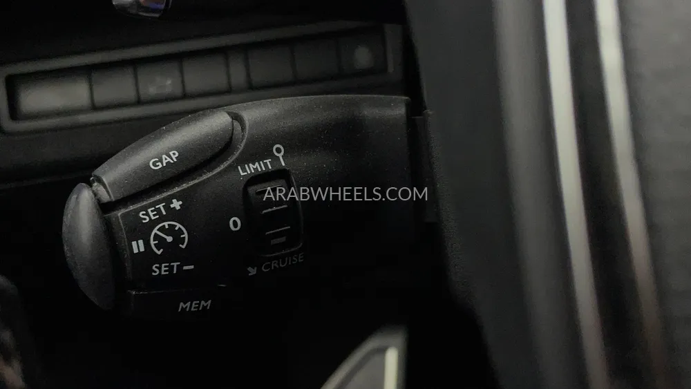 Peugeot 3008 2018 for Sale in Dubai Image-49