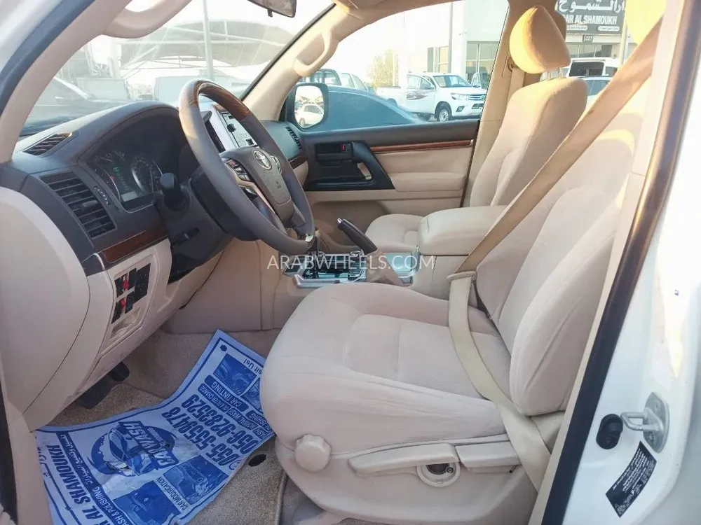 Toyota Land Cruiser 2018 for Sale in Sharjah Image-7