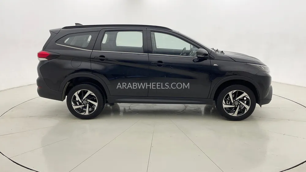 Toyota Rush 2023 for Sale in Dubai Image-2