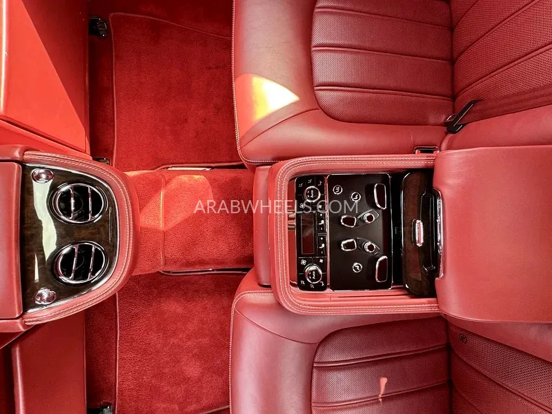 Bentley Mulsanne 2013 for Sale in Sharjah Image-3