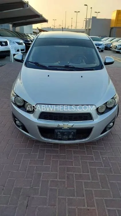 Chevrolet Sonic 2014 for Sale in Sharjah Image-4