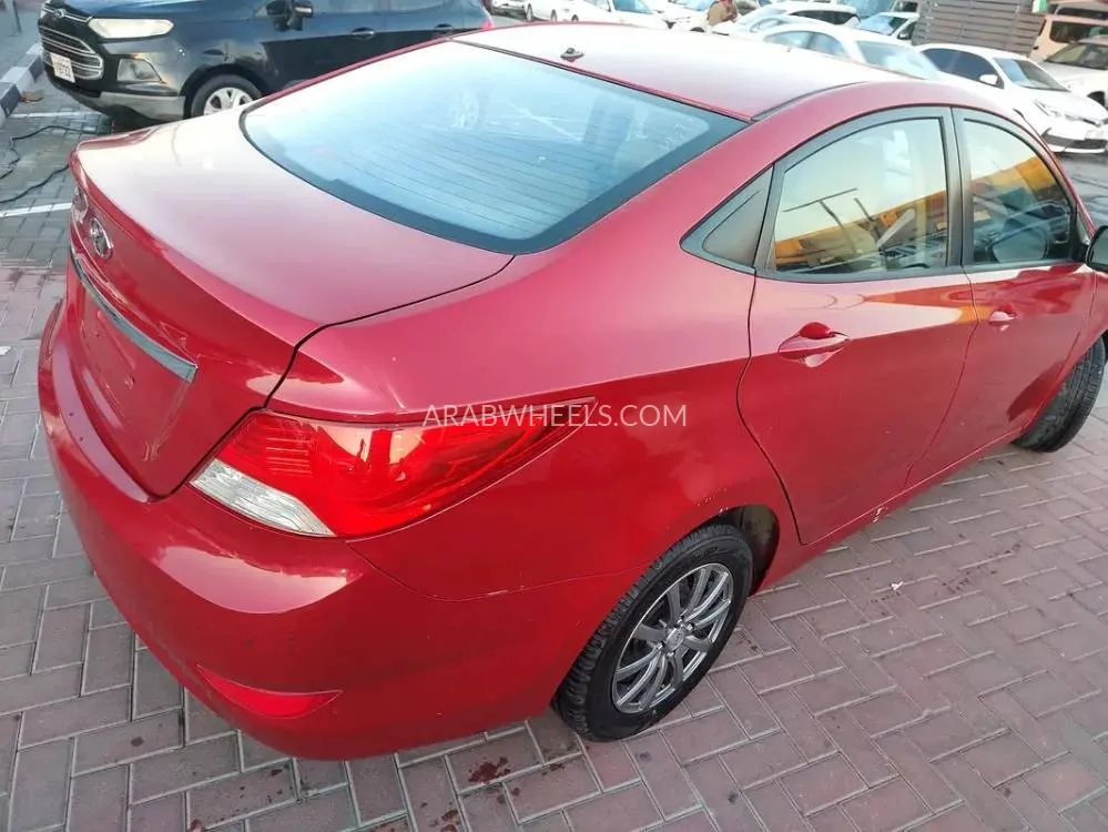 Hyundai Accent 2015 for Sale in Sharjah Image-10