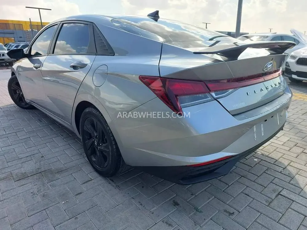 Hyundai Elantra 2021 for Sale in Sharjah Image-17