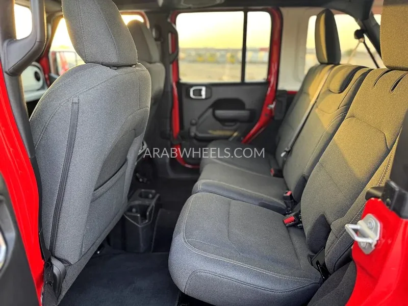 Jeep Wrangler 2024 for Sale in Sharjah Image-13