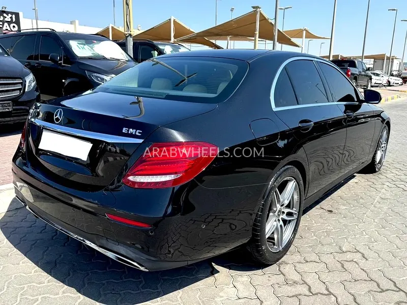 Mercedes Benz E Class 2019 for Sale in Sharjah Image-12