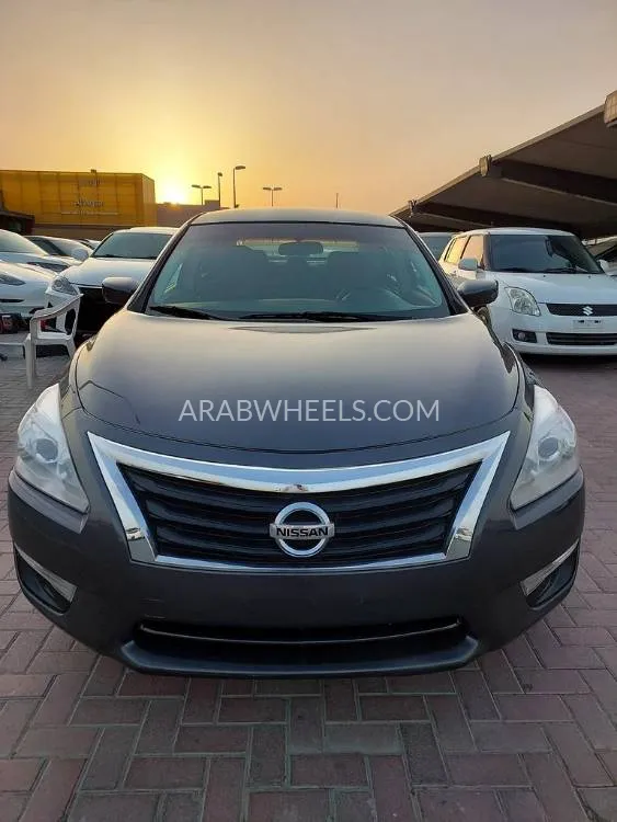 Nissan Altima 2013 for Sale in Sharjah Image-4
