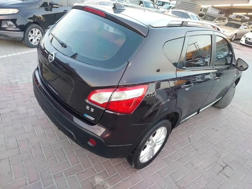 Nissan Qashqai 2011 for Sale in Sharjah Image-4