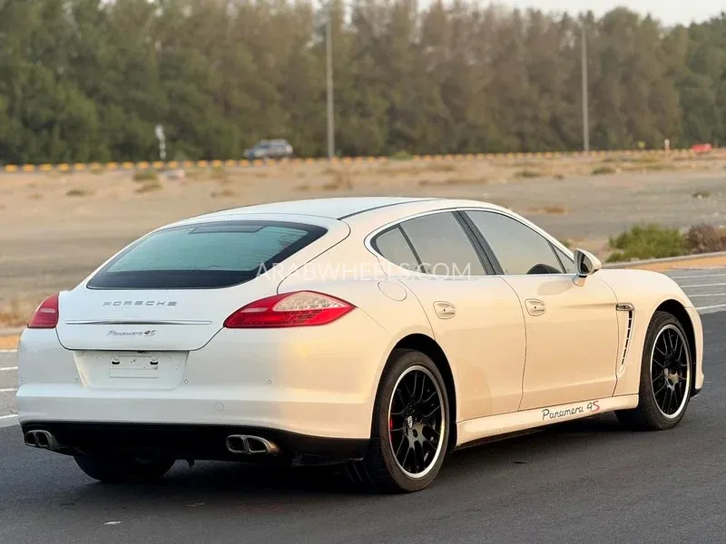 Porsche Panamera 2010 for Sale in Sharjah Image-4