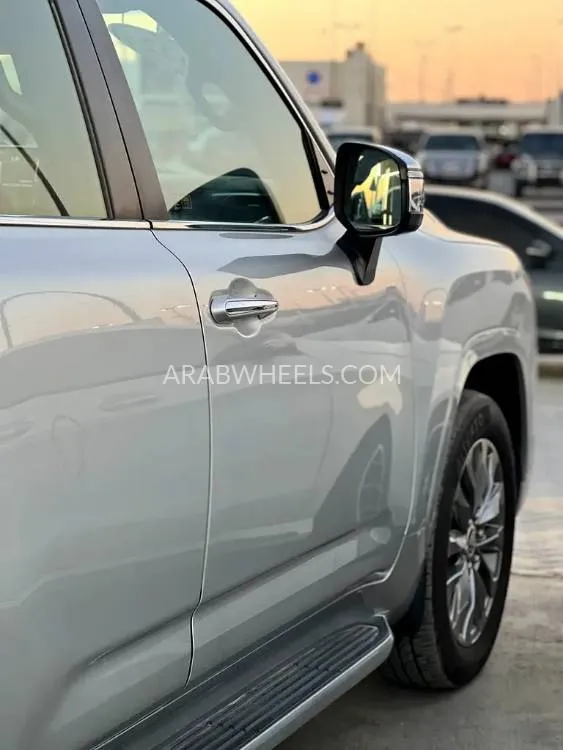 Toyota Land Cruiser 2022 for Sale in Sharjah Image-13