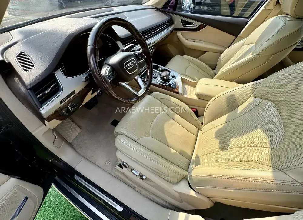 Audi Q7 2016 for Sale in Sharjah Image-13