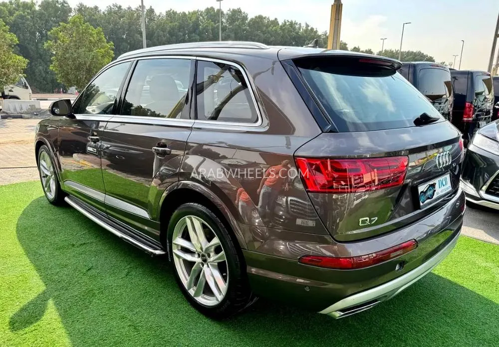 Audi Q7 2016 for Sale in Sharjah Image-19