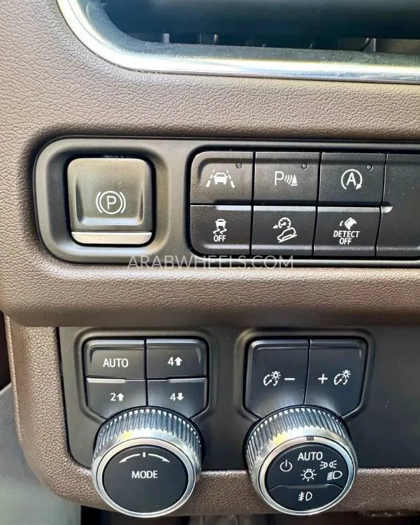 جي إم سي يوكون 2023 for Sale in الشارقة Image-4