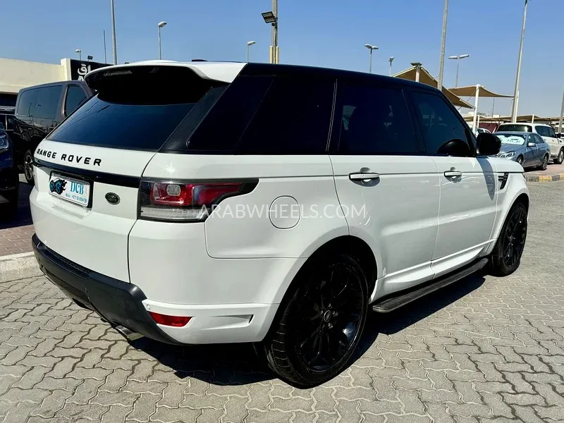 Land Rover Range Rover Sport 2016 for Sale in Sharjah Image-3