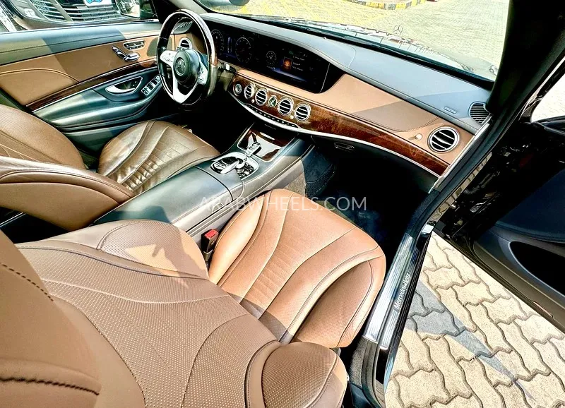 Mercedes Benz CLS Class 2020 for Sale in Sharjah Image-12