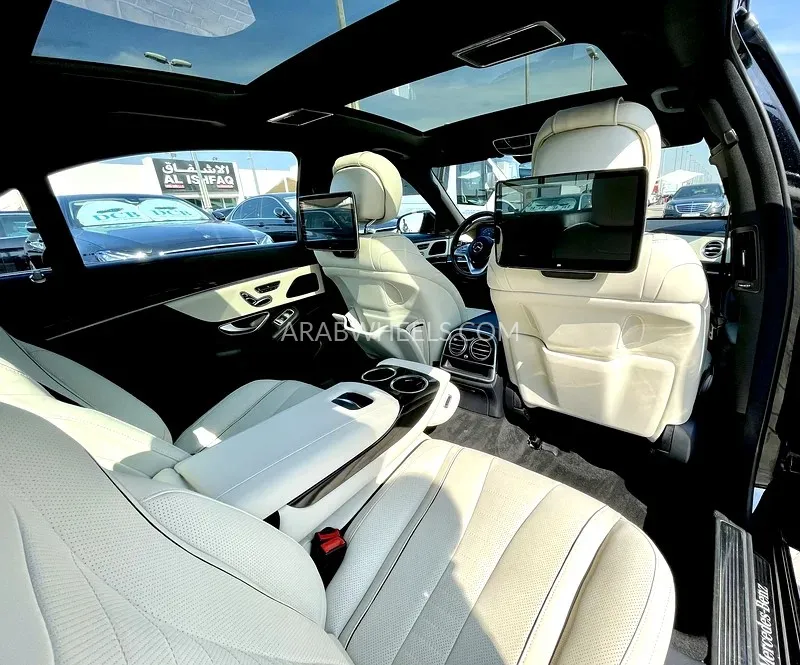 Mercedes Benz CLS Class 2020 for Sale in Sharjah Image-4