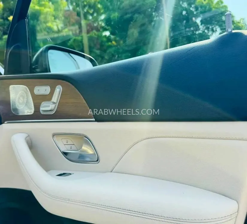 Mercedes Benz GLE Class 2022 for Sale in Sharjah Image-16