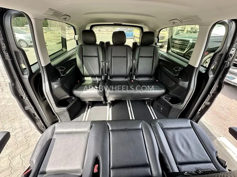 Mercedes Benz Vito 2020 for Sale in Sharjah Image-16