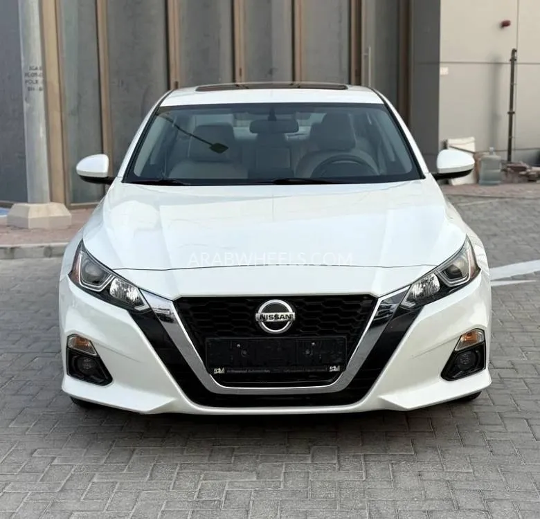Nissan Altima 2021 for Sale in Abu Dhabi Image-2