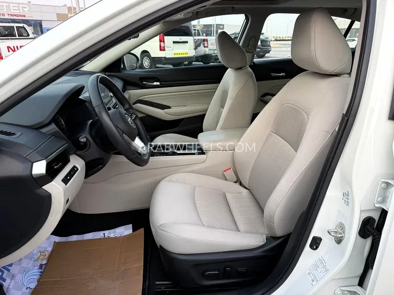 Nissan Altima 2021 for Sale in Abu Dhabi Image-9