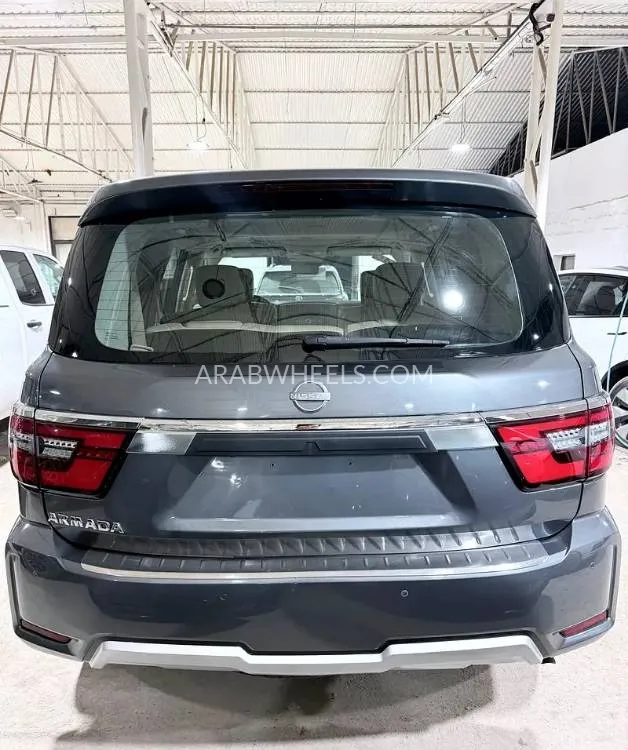 Nissan Armada 2018 for Sale in Sharjah Image-7