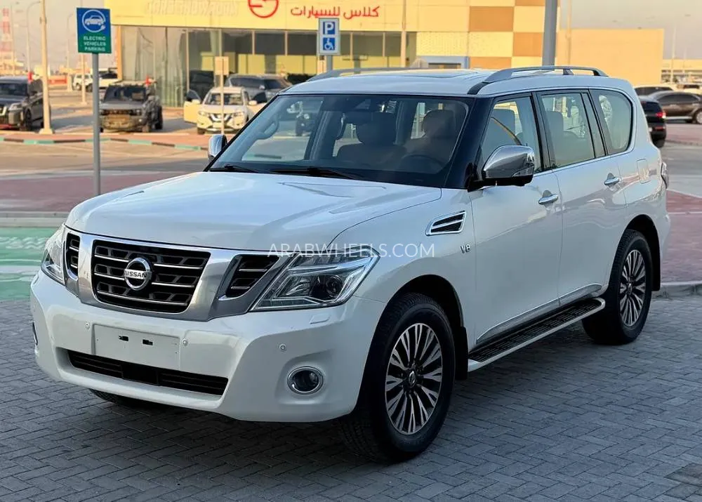 Nissan Patrol 2019 for Sale in Abu Dhabi Image-3