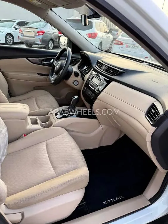 Nissan X-Trail 2018 for Sale in Abu Dhabi Image-8