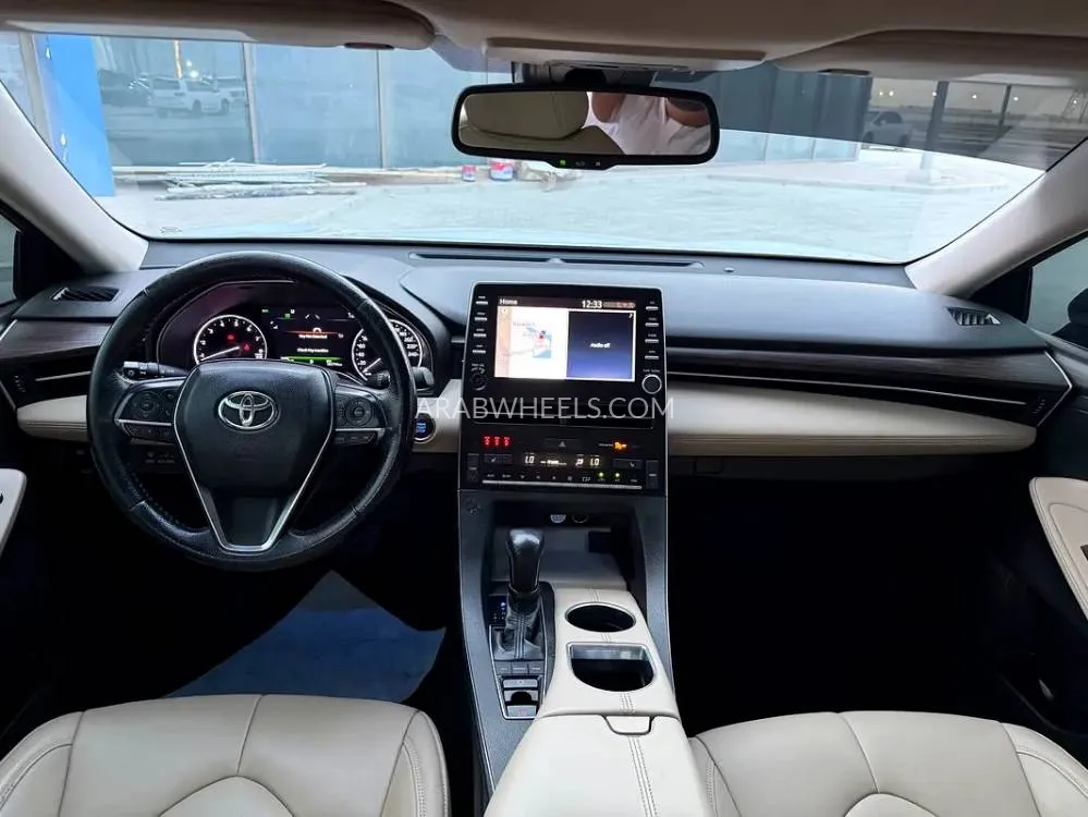 Toyota Avalon 2020 for Sale in Abu Dhabi Image-9